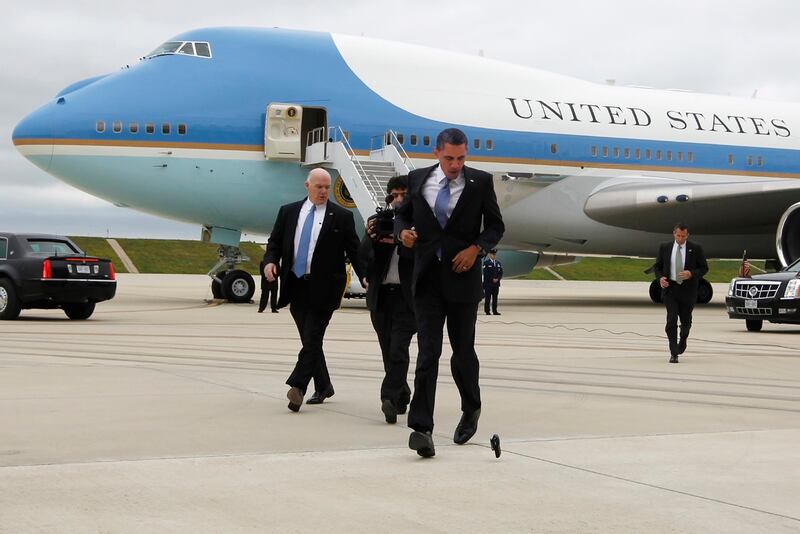 galleries/2012/09/30/stunning-photos-of-white-house-news-photographers-association-2012-photographer-of-the-year-charles-dharapak/gal-charles-dharapak-13_qcgnso