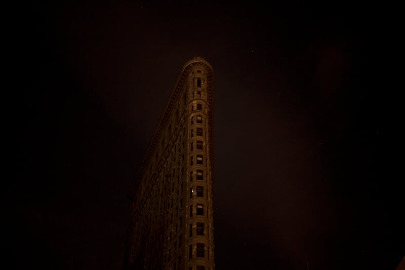 galleries/2012/11/03/manhattan-s-darkest-nights-sandy-s-aftermath-photos/powerless-manhattan-ben-baker-photos-02_ihpnnv