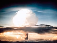 articles/2015/08/01/the-rush-to-nuke-hiroshima-and-nagasaki/150731-irving-hiroshima-tease_zgfpcm