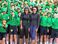 articles/2017/01/27/2017-australian-open-watch-live-stream-online-finals-full-schedule-ao-venus-serena-williams/170127-serena-venus-williams-australian-open-tease_zm0evr