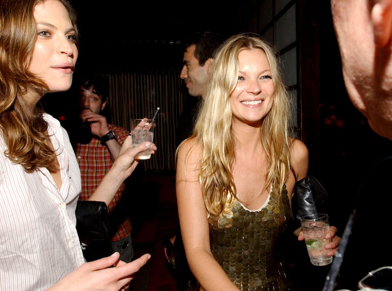 galleries/2014/01/16/supermodel-kate-moss-makes-it-to-40-photos/kate-moss-40th-7_hn0dwj