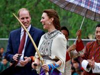 articles/2016/04/14/kate-middleton-stunned-as-bhutan-archers-insult-prince-willie-s-private-parts/160414-sykes-duchess-prince-archery-tease_atfway