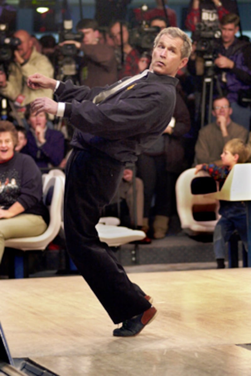 galleries/2010/02/16/politicians-bowling/politicians-bowling---bush_hc9vly