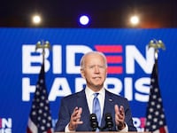 2020-11-07T040119Z_1284520795_RC24YJ9HZK65_RTRMADP_3_USA-ELECTION-BIDEN_ousejn