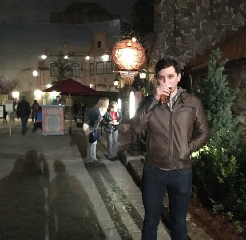 articles/2016/01/23/the-jaded-adult-s-guide-to-drinking-around-the-world-at-epcot/160122-andrew-kirell-epcot3-embed_k2ruce