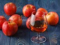 180926-rothbaum-apple-brandy-tease_xprinm