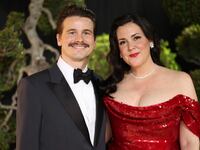 Jason Ritter and Melanie Lynskey attend the 2025 Vanity Fair Oscar Party