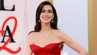Anne Hathaway attends "The Devil Wears Prada 2" premiere.