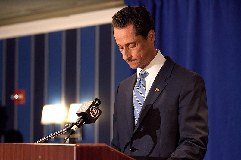 articles/2011/06/06/an-excruciating-confession-from-anthony-weiner/anthony-weiner-conference-kurtz_pf4frt