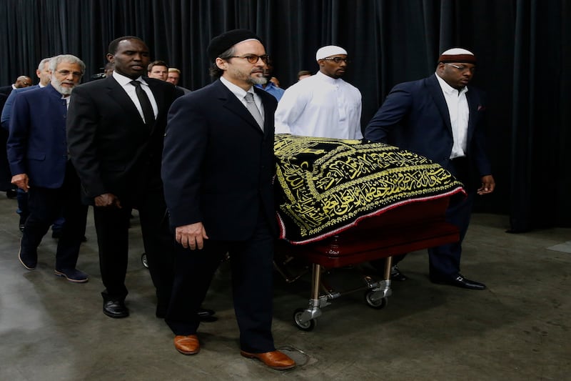 galleries/2016/06/09/remembering-muhammad-ali-photos/160609-muhammad-ali-funeral-07_zggwrm
