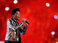 articles/2014/02/02/bruno-mars-super-bowl-halftime-show-review-strange-blood-sugar-sex-magic/140202-fallon-halftime-tease_ij2tcs