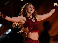 2020-02-03T015457Z_227192752_UP1EG2305BLV3_RTRMADP_3_FOOTBALL-NFL-SUPERBOWL-HALFTIME_lfam7m