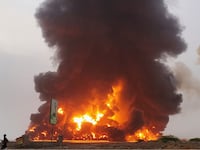 Port Hodeidah on fire