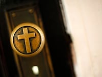 2013-05-02T120000Z_44337038_TM4E92J17H501_RTRMADP_3_USA-EDUCATION-CATHOLIC_gjbixi