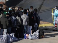 201201-Einashe-sicily-migrants-tease_ddek1d