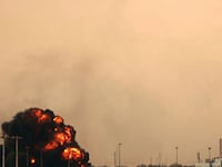 articles/2011/03/19/us-bombs-libya-obama-comments-video/libya-war-update-launch_puvvso