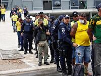 2023-01-08T221410Z_210958546_RC2KMY9US6P0_RTRMADP_3_BRAZIL-POLITICS-VIOLENCE_s9vmbj