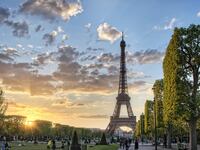 articles/2014/06/09/discovering-the-charms-of-la-france-profonde/140608-woolf-paris-tease_quujyb