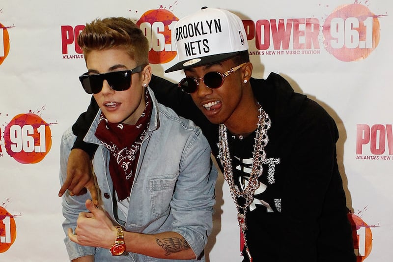 articles/2013/07/12/is-justin-bieber-s-posse-responsible-for-his-recent-bad-behavior/130703-bieber-posse-osman-tease-embed_nbk5jr