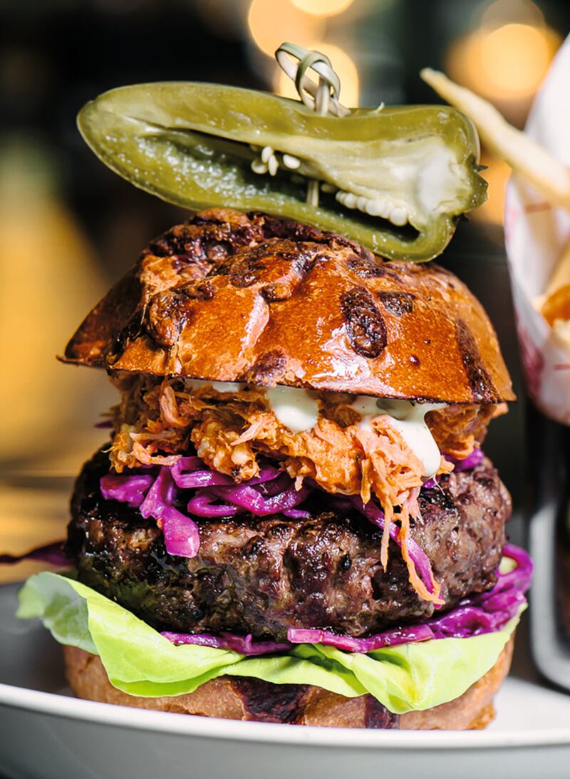 170627-rothabum-burger-embed2_fbmlzp