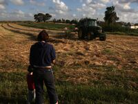 articles/2013/02/20/israel-to-return-farmland-to-palestinian-owners/israel-farm-openz_ygzzd8
