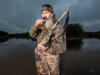 articles/2013/12/19/the-right-s-duck-dynasty-hypocrisy/131219-obeidallah-dynasty_nrrect