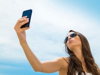 articles/2015/10/05/debunking-the-great-selfies-are-more-deadly-than-shark-attacks-myth/151004-statbusters-selfie-deaths-tease_kxeo1u