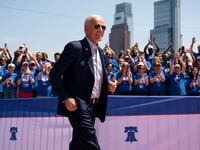 190530-lewis-joe-biden-tease_vhqd32