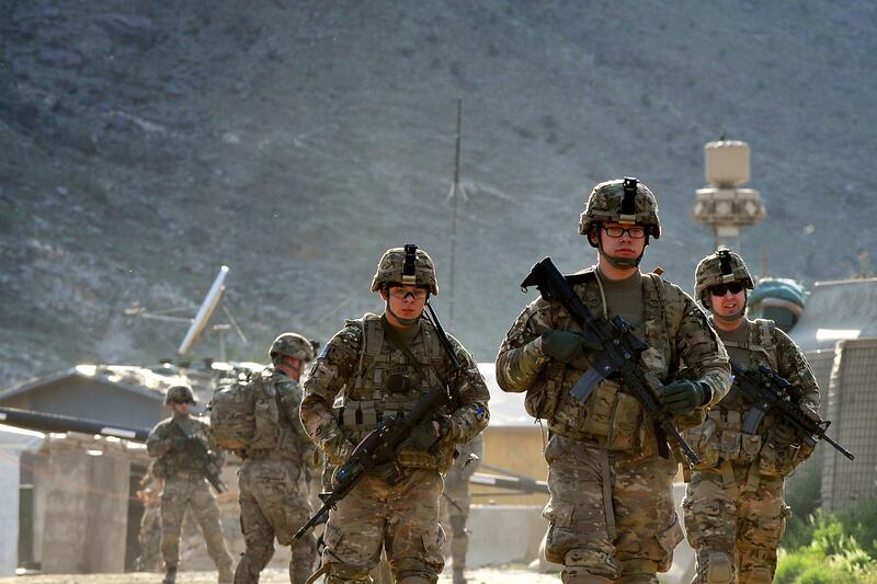 articles/2013/09/30/obama-to-the-troops-congress-failed-you/130930-rogin-obama-troops-embed_pen908