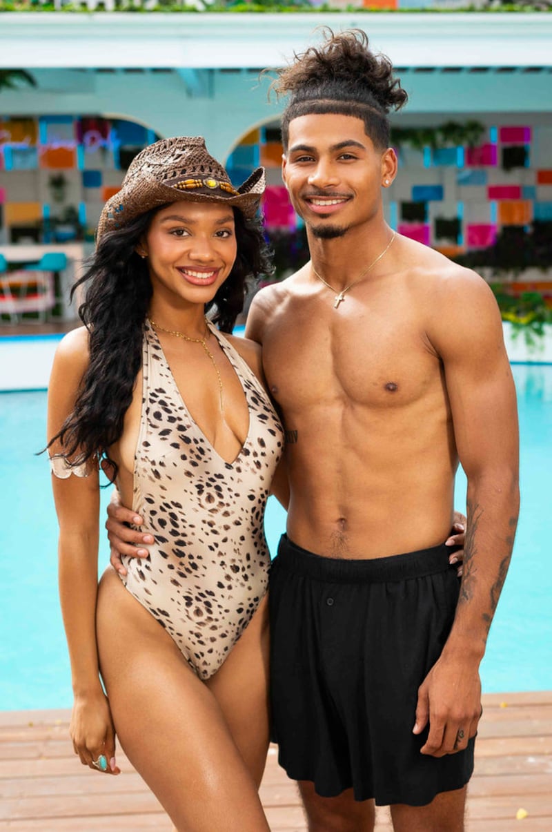Melanie Moreno is currently coupled up with Sincere Rhea.