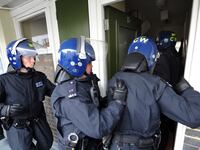 articles/2011/08/14/london-anti-riot-gear-gets-high-tech-to-combat-youths/anti-riot-gear-bungey_l6bsmt