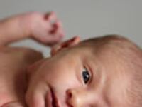 articles/2009/09/13/10-weird-ways-to-have-a-baby/shafrir-babies_49083_awp7fb