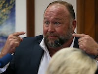 2022-08-03T011127Z_349529957_RC2GOV92GOVF_RTRMADP_3_ALEX-JONES-DEFAMATION-TRIAL_xcbcig