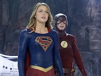 articles/2016/03/29/the-flash-supergirl-crossover-was-everything-batman-v-superman-was-not/160328-leon-supergirl-flash-tease_karb93