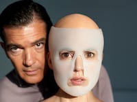 articles/2011/10/11/antonio-banderas-reunites-with-pedro-almod-var-and-reprises-puss-in-boots/antonio-banderas-almodovar-fernandez_eysmrr