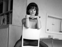 articles/2015/09/22/how-jackie-collins-changed-the-way-we-think-about-sex/150922-martin-Jackie-Collins-tease_kbhfov