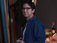 articles/2012/10/02/parenthood-in-praise-of-ray-romano-s-amazing-performance/parenthood-romano-solo-tease_sszdh5