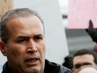 articles/2017/01/29/the-donald-trump-fan-detained-in-his-muslim-ban/117_1_29_Daly_hameed_darwish_unrurg