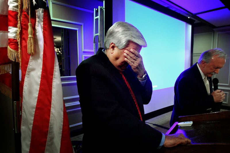 articles/2012/12/30/sovereign-citizens-are-a-sometimes-violent-fringe-group-rejecting-all-government/ross-sovereigns-embed_hln7bd