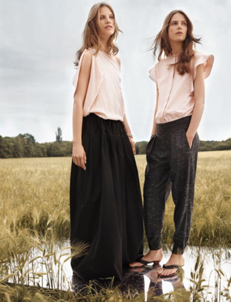 galleries/2012/06/28/lanvin-givenchy-resort-2013-the-10-most-expensive-sweatpants-photos/expensive-sweatpants-chloe_syruu6
