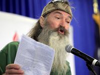 2016-02-19T120000Z_2065085034_GF10000315509_RTRMADP_3_USA-ELECTION-CRUZ_lcch9h