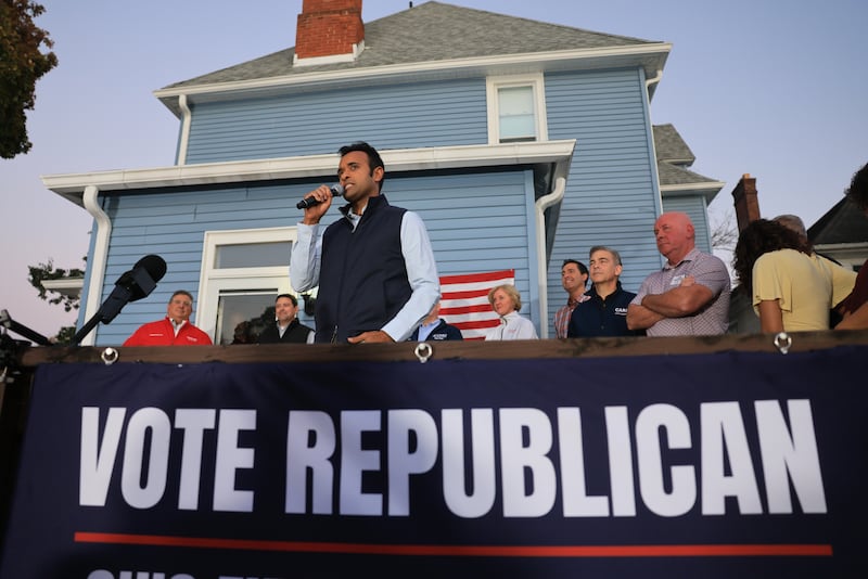 CIRCLEVILLE, OHIO - OCTOBER 23: Ohio Republican gubernatorial candidate Vivek Ramaswamy, joins other republicans at a rally at the annual Circleville Pumpkin Show on October 23, 2026 in Circleville, Ohio. Ramaswamy is running against the Democratic gubernatorial candidate Amy Acton, a physician and former state health director, in a campaign that has featured numerous personal attack ads. Even though Trump carried Ohio by 8 to 11 points in all three of his runs for the presidency, current polling has consistently favored Acton. (Photo by Spencer Platt/Getty Images)
