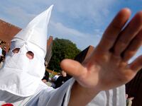 articles/2016/03/19/former-kkk-grand-dragon-explains-why-racists-like-trump/140716-kkk-cheat_hkq105