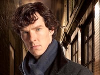 articles/2014/01/02/how-did-sherlock-survive-his-suicidal-leap/comic-con-2013-sherlock_x7ynyq