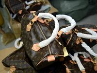 articles/2014/06/25/museum-of-fakes-for-a-city-of-fakes/140620-oconnor-counterfeit-tease_ulfpyi