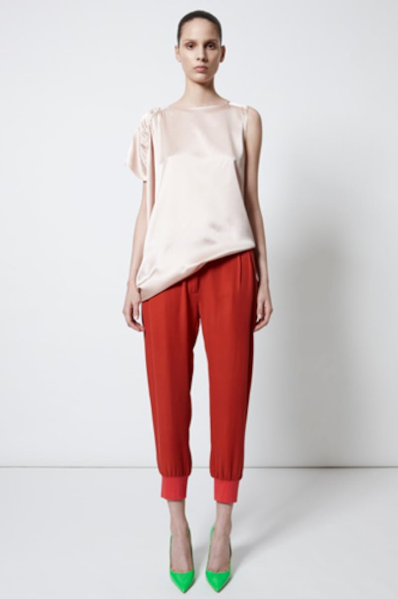 galleries/2012/06/28/lanvin-givenchy-resort-2013-the-10-most-expensive-sweatpants-photos/expensive-sweatpants-tess-giberson_xh1ww7
