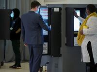 220614-voting-machines-tease-01_ocwpq5