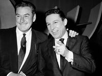 articles/2012/04/08/mike-wallace-s-interviews-henry-kissinger-to-roger-clemens-video/mike-wallace-reporter-obit-gallery-9_v1fazy
