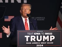 Trump speaks at Sioux City, Iowa rally.