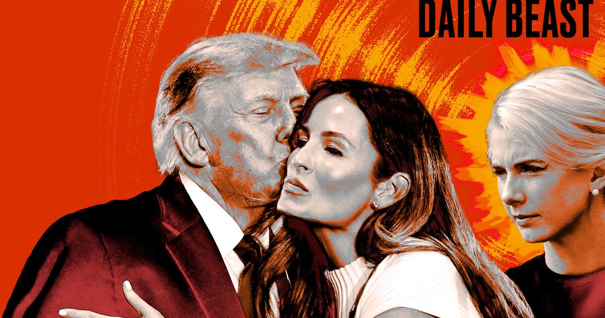 Wie Trump Natalie durch seine Anbiederungen an die Rivalin demütigt